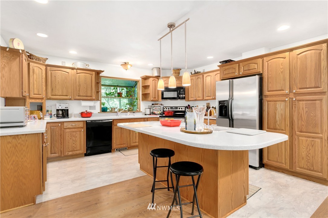 11625 Ingraham Road Snohomish, WA 98290 - Photo 9 of 16