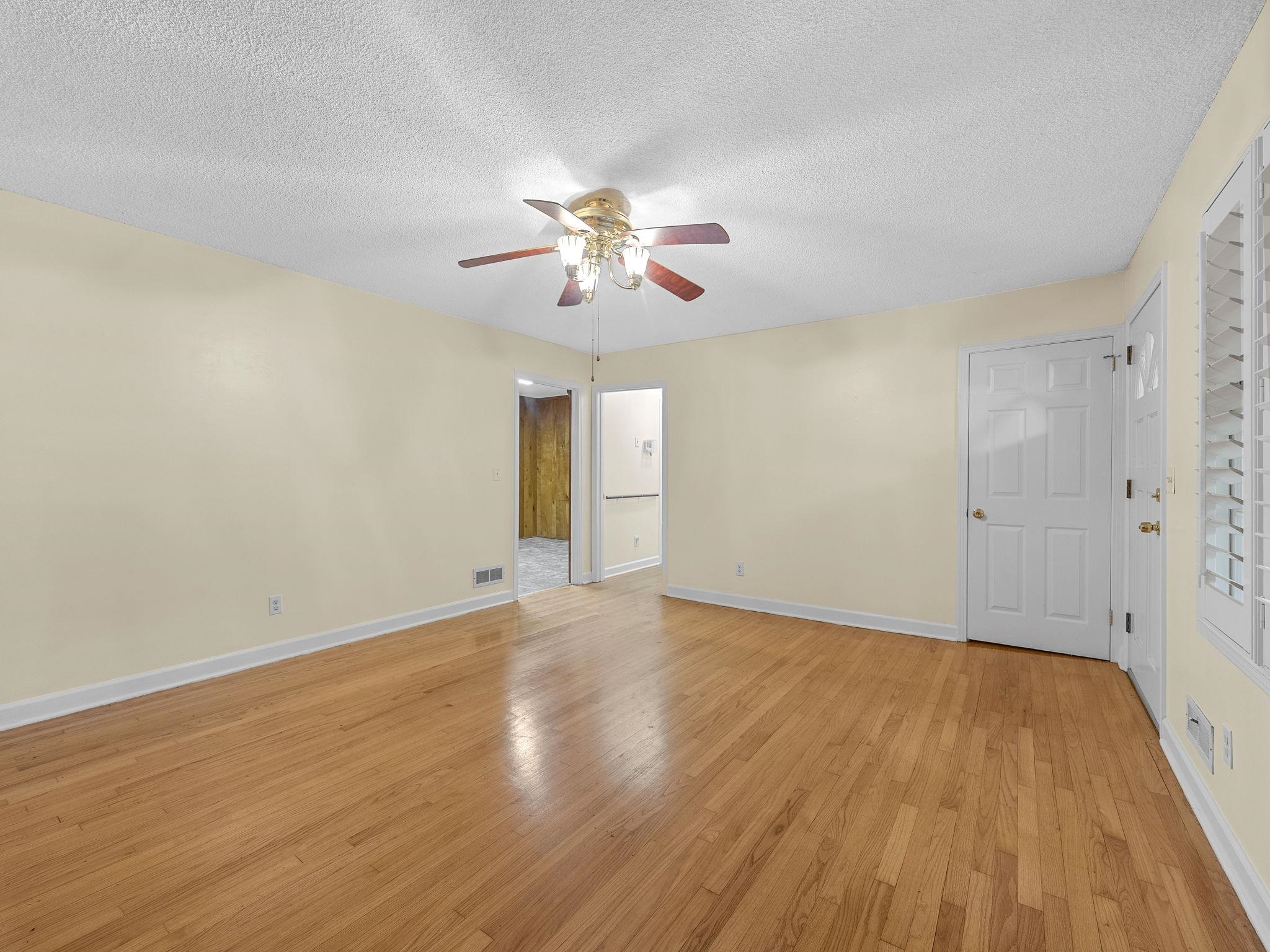 151 Donald Road Spartanburg, SC 29307 - Photo 7 of 34 Gallery Image 7