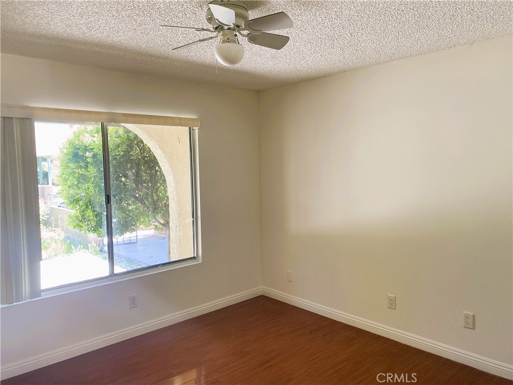 9257 La Shell Drive Tujunga, CA 91042 - Photo 11 of 24