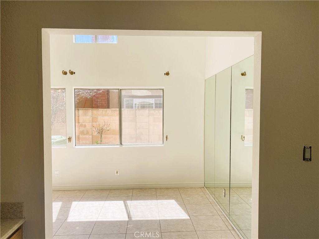 9257 La Shell Drive Tujunga, CA 91042 - Photo 15 of 24