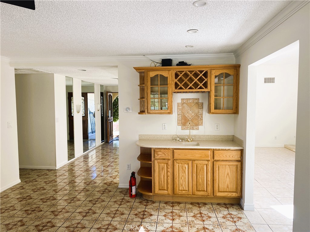 9257 La Shell Drive Tujunga, CA 91042 - Photo 16 of 24