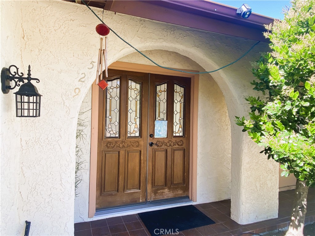 9257 La Shell Drive Tujunga, CA 91042 - Photo 2 of 24