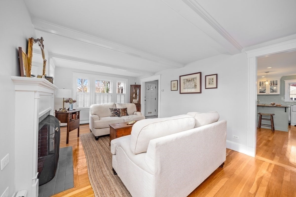 10 Colby Road Hingham, MA 02043 - Photo 5 of 32