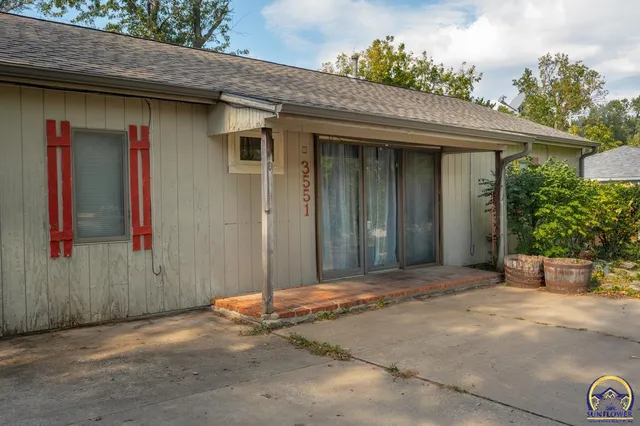 $95,000 | 3551 Southwest Westview Avenue, Topeka, KS 66611
