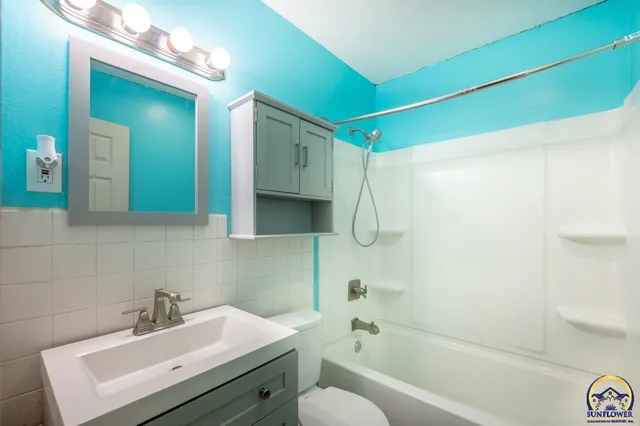 $95,000 | 3551 Southwest Westview Avenue, Topeka, KS 66611