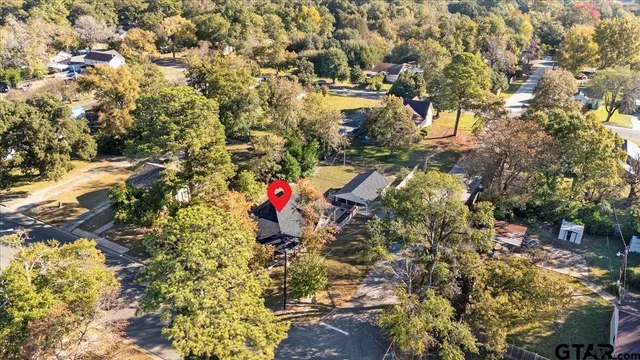 $249,900 | 300 North Evenside Street, Henderson, TX 75652