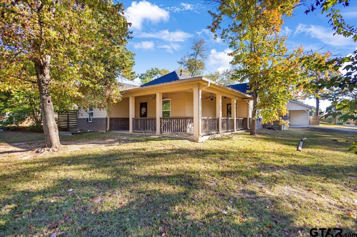 300 North Evenside Street Henderson, TX 75652 - Photo 7 of 37