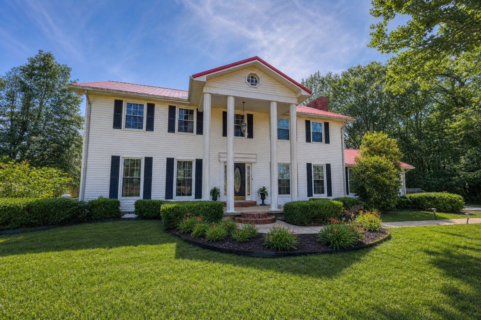 175 Dry Weakley Road Ethridge, TN 38456 - Photo 1 of 52 a front view of house with yard and green space