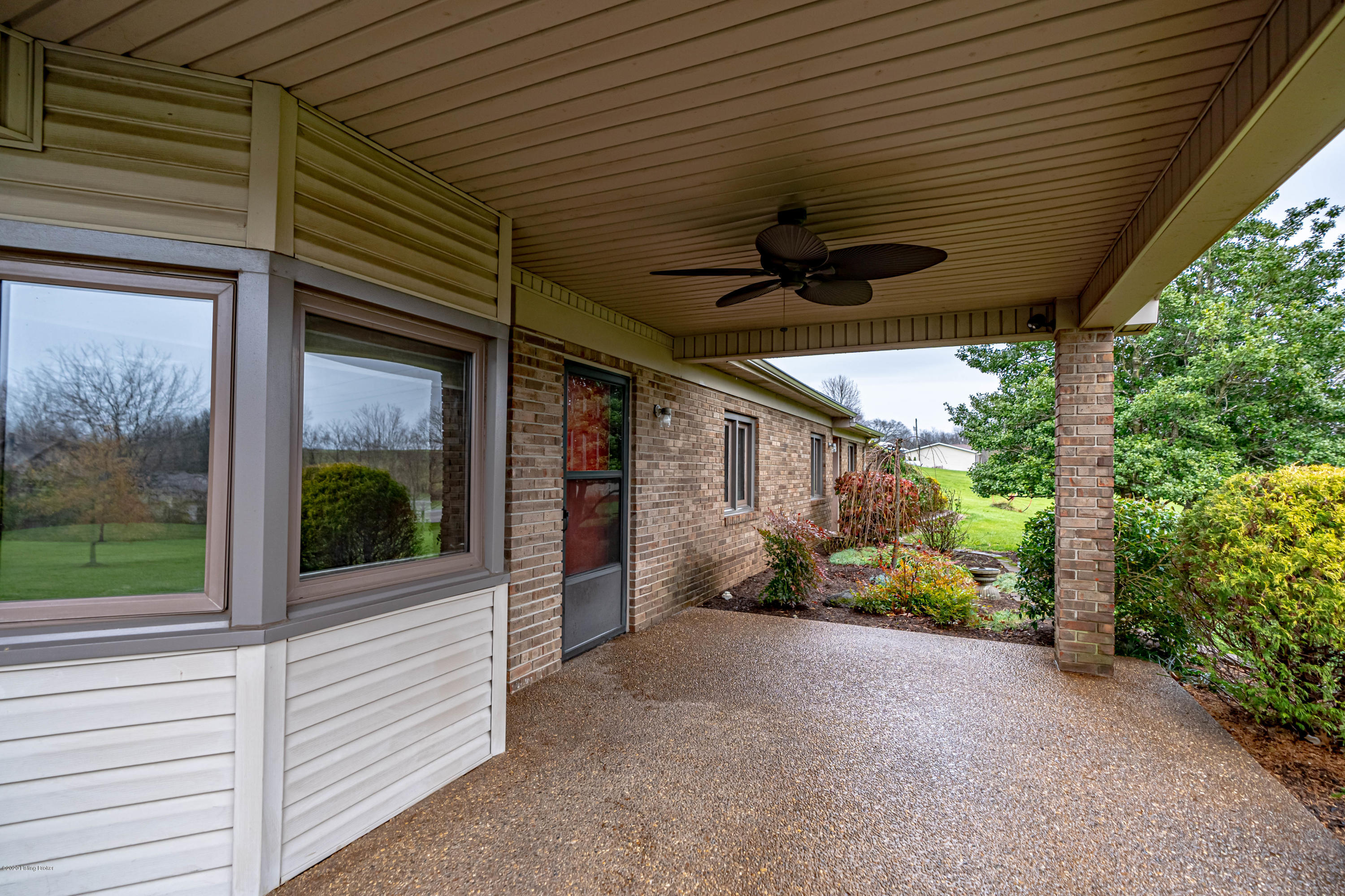 2940 Lagrange Road New Castle, KY 40050 - Photo 5 of 47 DSC04156