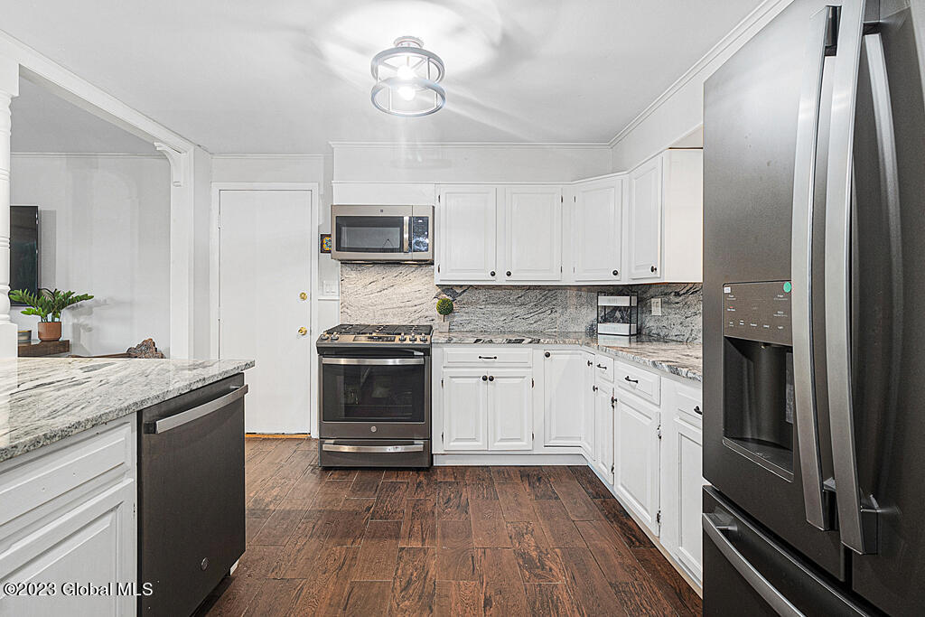 5900 Veeder Road Guilderland, NY 12159 - Photo 7 of 20 LA9A0367