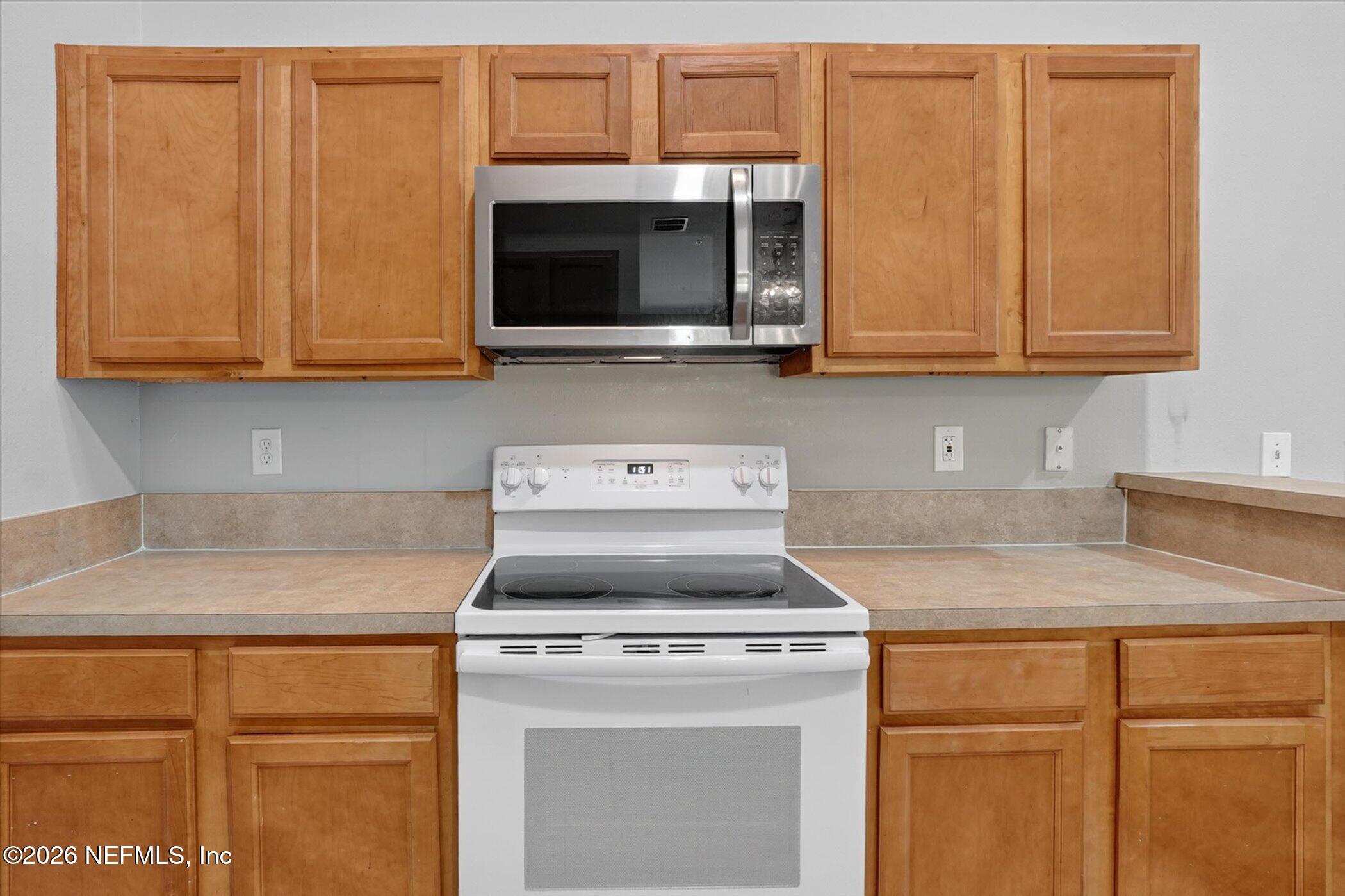 7920 Merrill Road, Unit 612 Jacksonville, FL 32277 - Photo 15 of 35 14-7920-Merrill-Rdunit-612-WindowStill-P