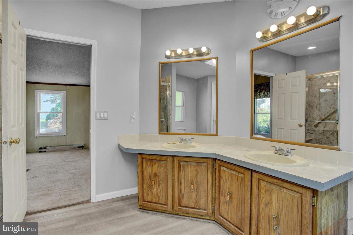 76 Sherry Drive Lititz, PA 17543 - Photo 11 of 29