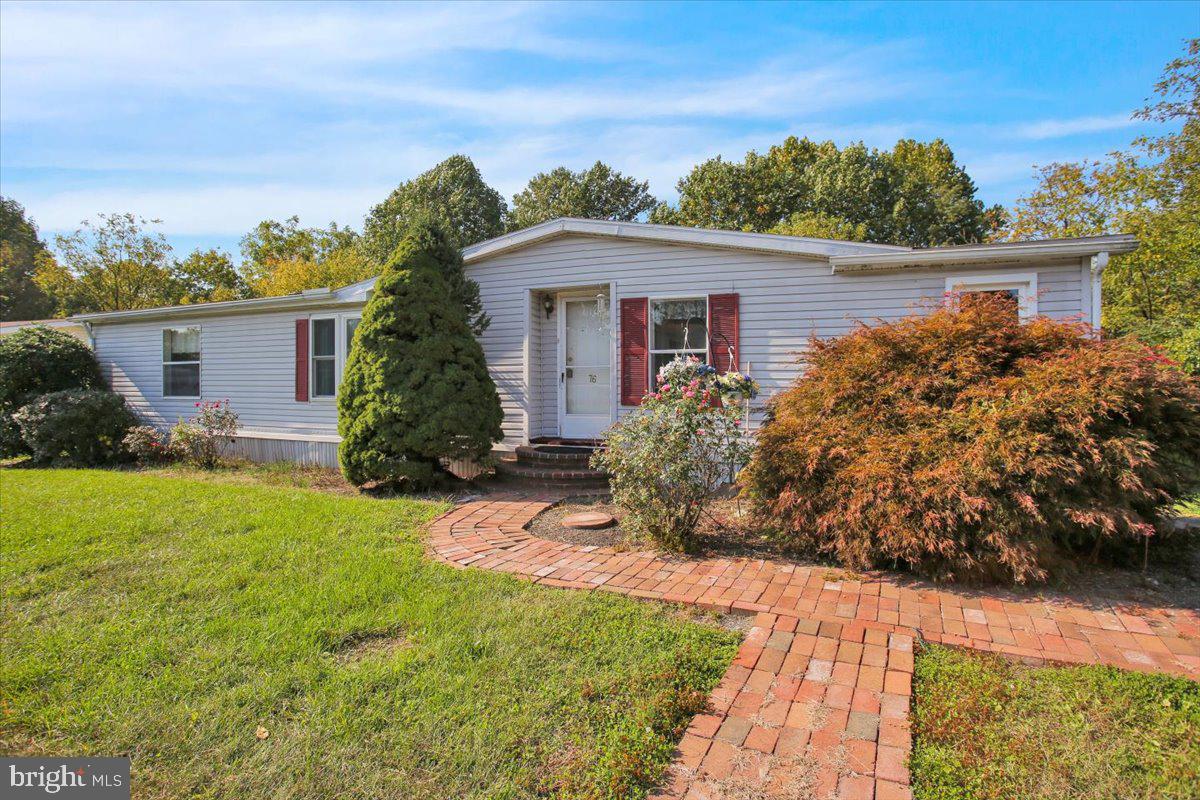 76 Sherry Drive Lititz, PA 17543 - Photo 4 of 29