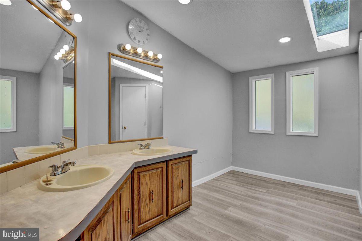 76 Sherry Drive Lititz, PA 17543 - Photo 10 of 29