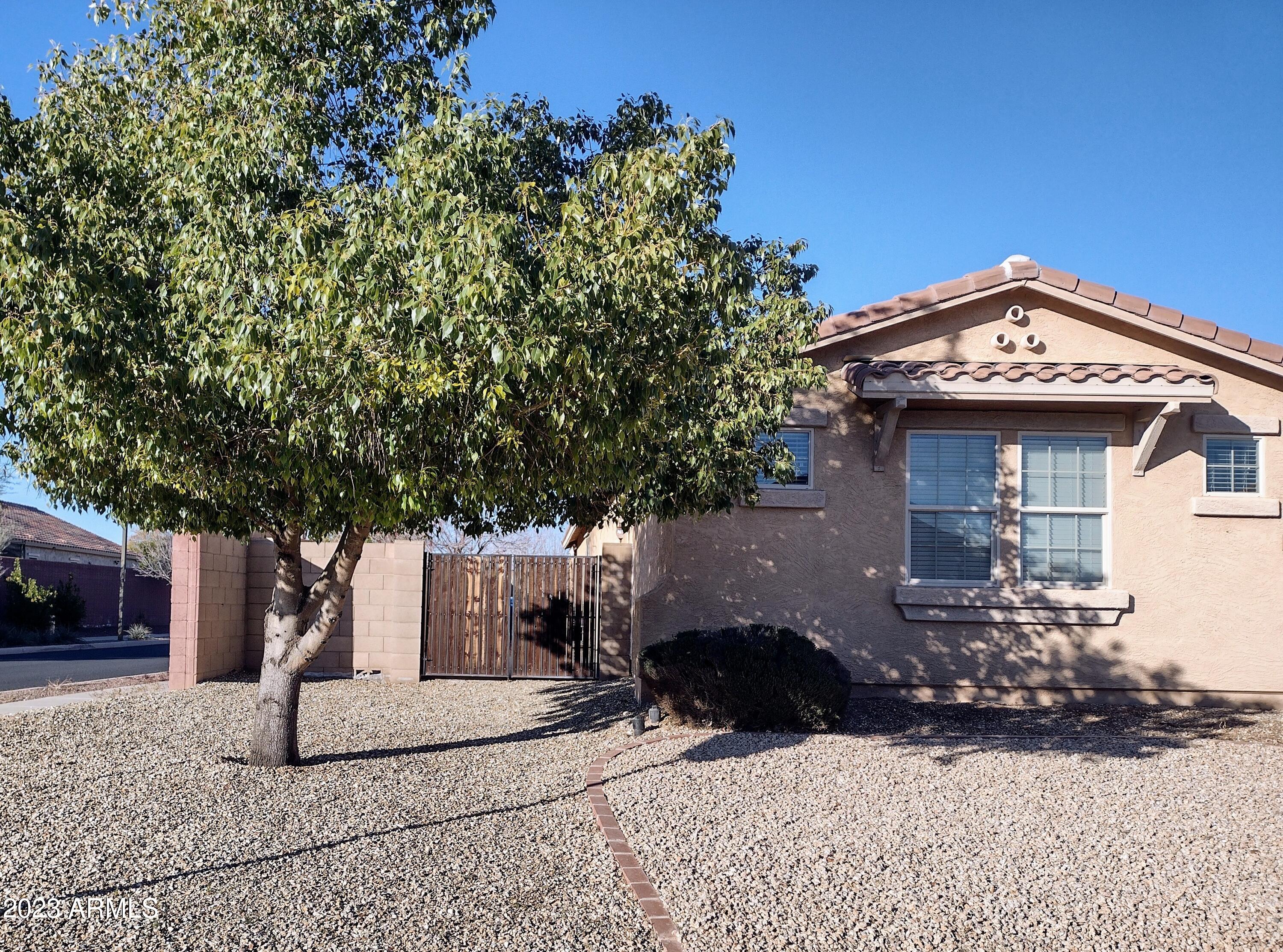 17440 West Bajada Road Surprise, AZ 85387 - Photo 2 of 31 Double gate