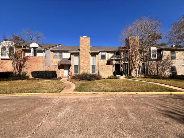 $3,400 | 727 Bunker Hill Road, Unit 92, Houston, TX 77024