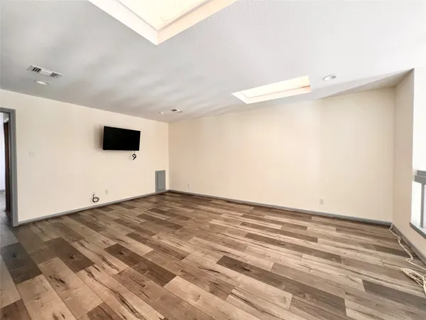 $3,400 | 727 Bunker Hill Road, Unit 92, Houston, TX 77024