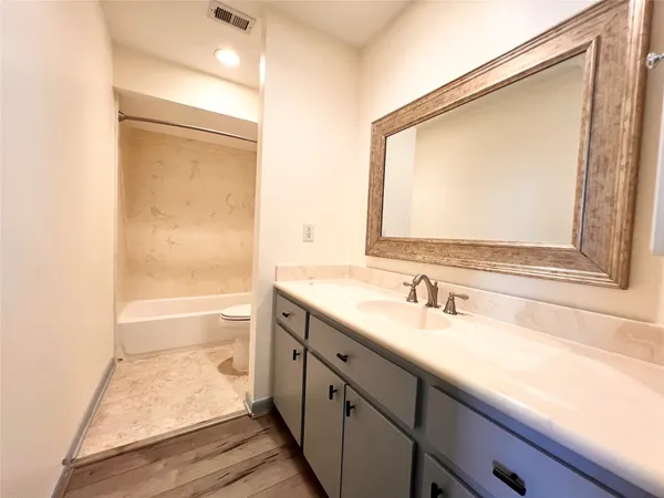 $3,400 | 727 Bunker Hill Road, Unit 92, Houston, TX 77024