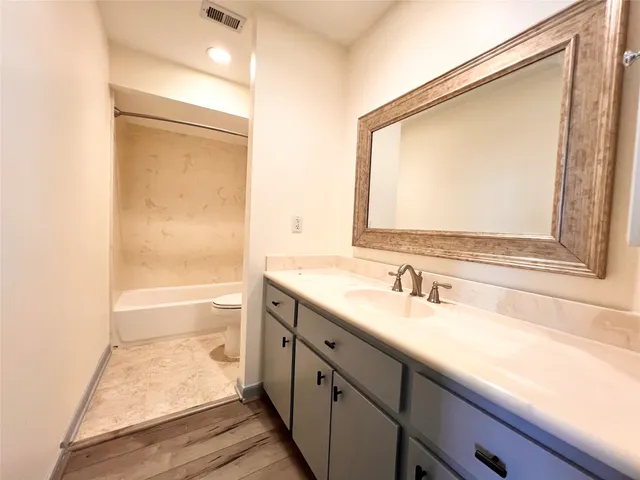 $3,600 | 727 Bunker Hill Road, Unit 92, Houston, TX 77024