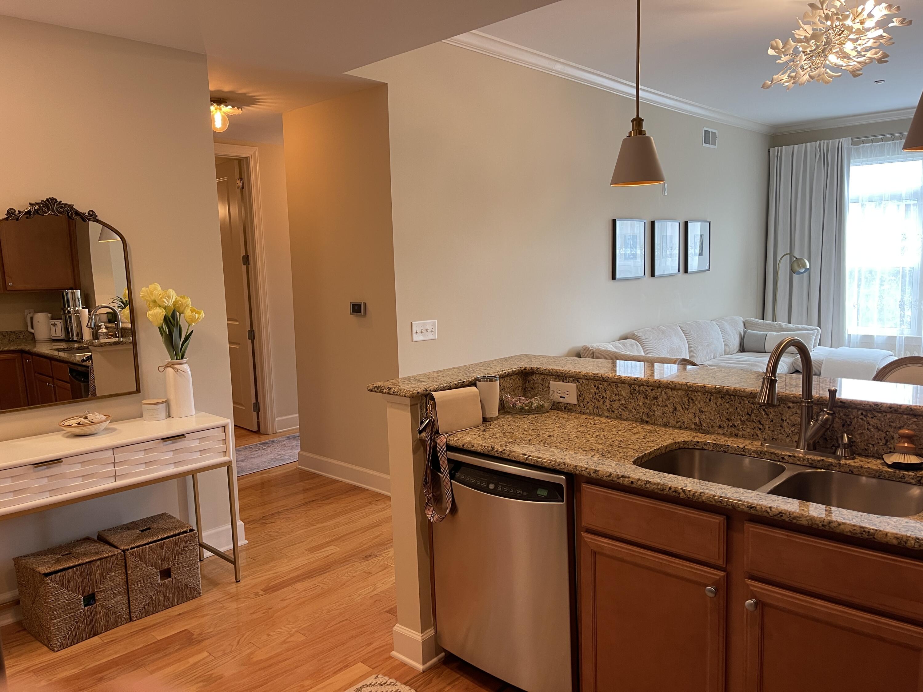 125 Pier View Street, Unit 307 Charleston, SC 29492 - Photo 6 of 14 Kitchen