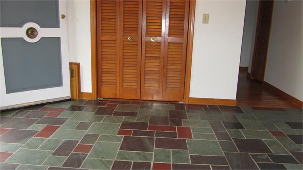 40 Louise Road Braintree, MA 02184 - Photo 3 of 19 Gallery Image 3