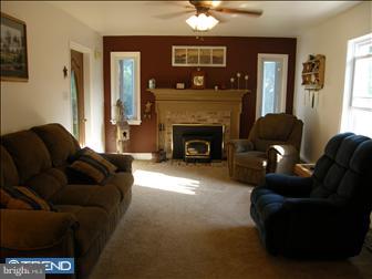 544 Hopewell Road Downingtown, PA 19335 - Photo 2 of 6 Living Room