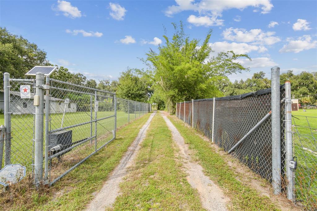 5504 Bruton Road Plant City, FL 33565 - Photo 77 of 96 Gallery Image 77