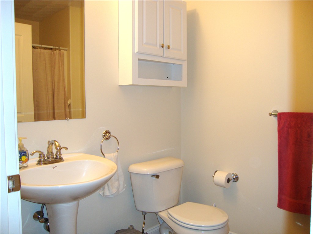 1780 Nooseneck Hill Road, Unit 11D Coventry, RI 02816 - Photo 23 of 24 full bathroom with shower stall