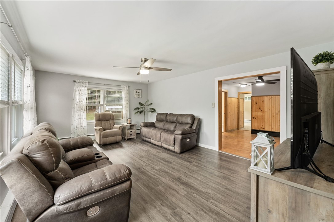 363 Mattity Road North Smithfield, RI 02896 - Photo 5 of 41