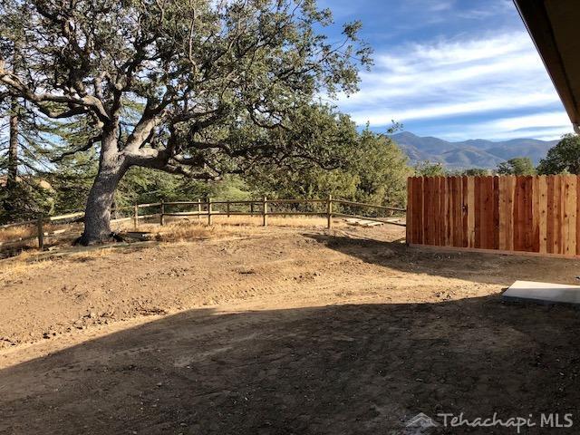 20904 Ridgeway Drive Tehachapi, CA 93561 - Photo 34 of 36 Gallery Image 34