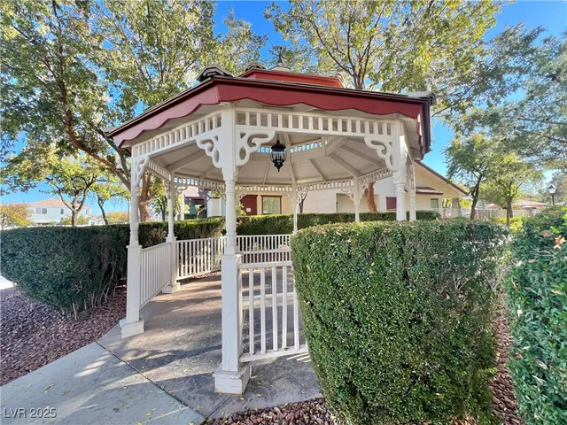 $2,050 | 6164 Bridgeport Hills Avenue, Las Vegas, NV 89139