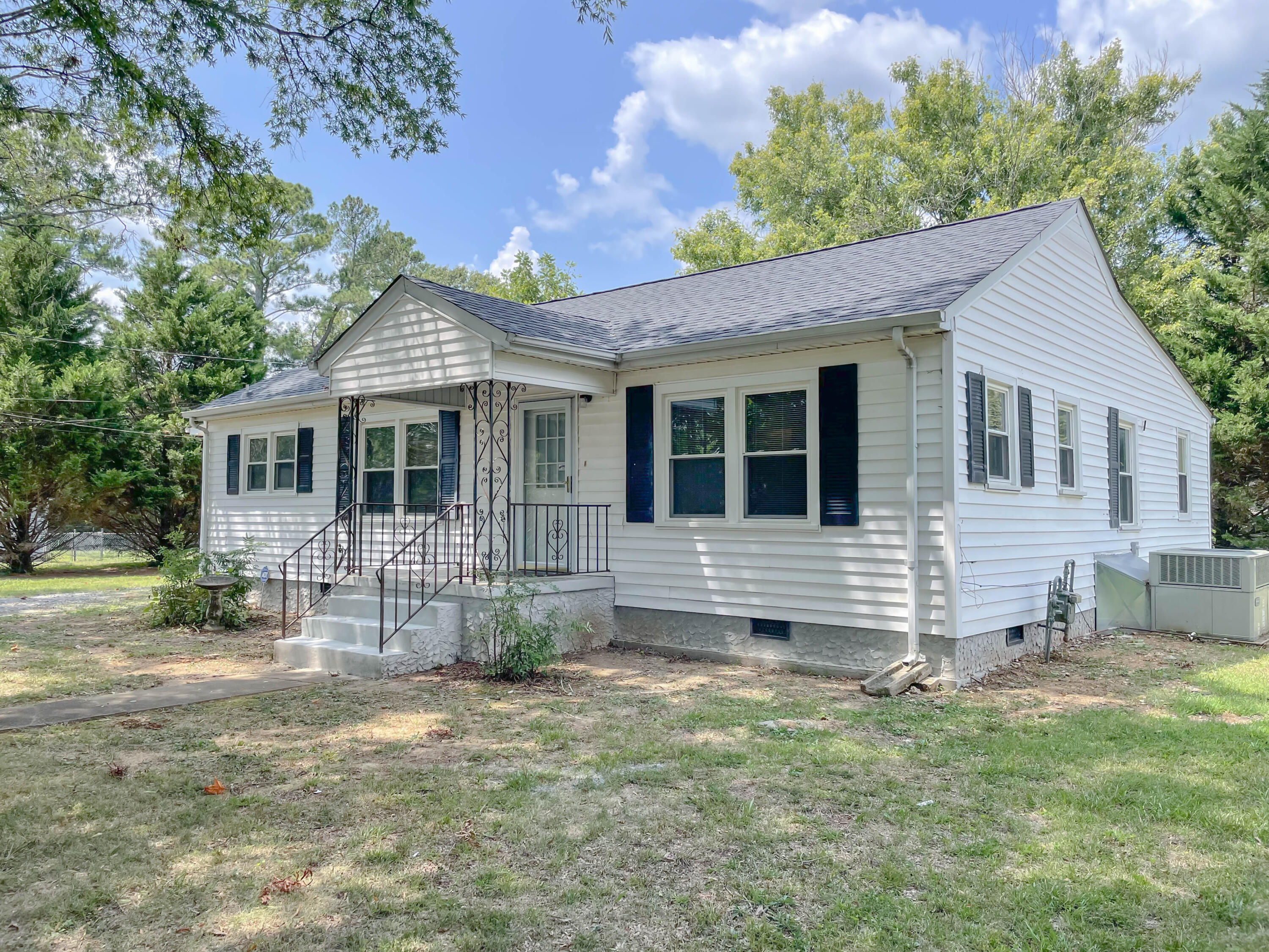 288 John Thompson Road Flintstone, GA 30725 - Photo 2 of 45 Photo Aug 22 2024, 1 24 07 PM