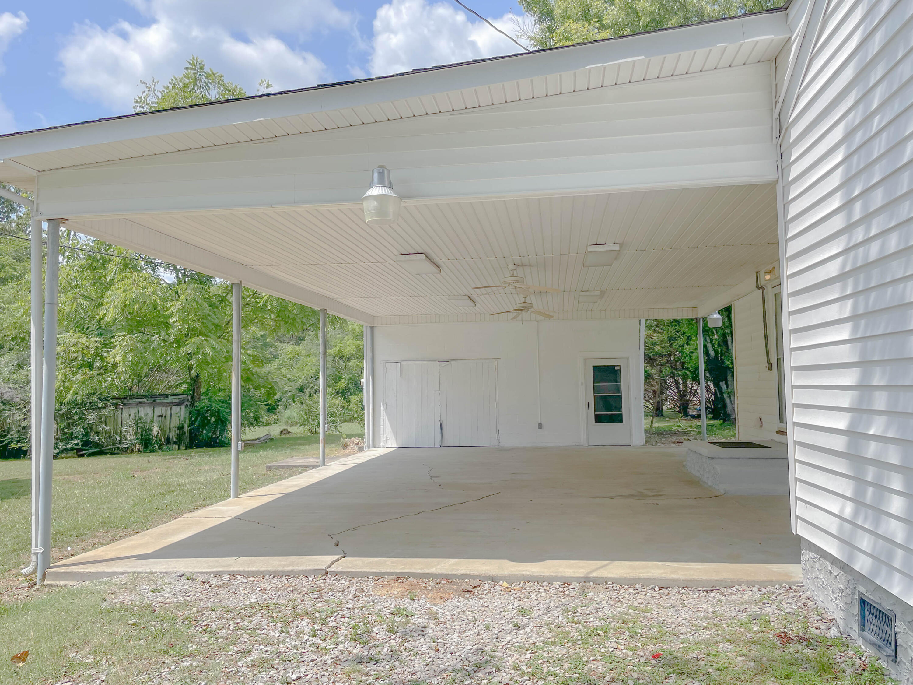 288 John Thompson Road Flintstone, GA 30725 - Photo 5 of 45 Photo Aug 22 2024, 1 25 11 PM