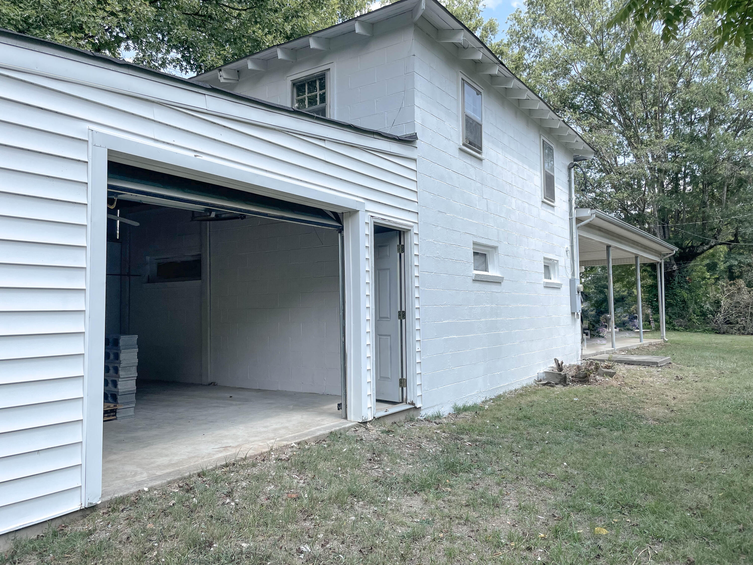 288 John Thompson Road Flintstone, GA 30725 - Photo 7 of 45 Photo Aug 22 2024, 2 09 52 PM