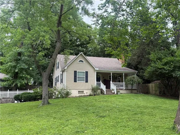 $339,000 | 4203 North Grand Avenue, Kansas City, MO 64116