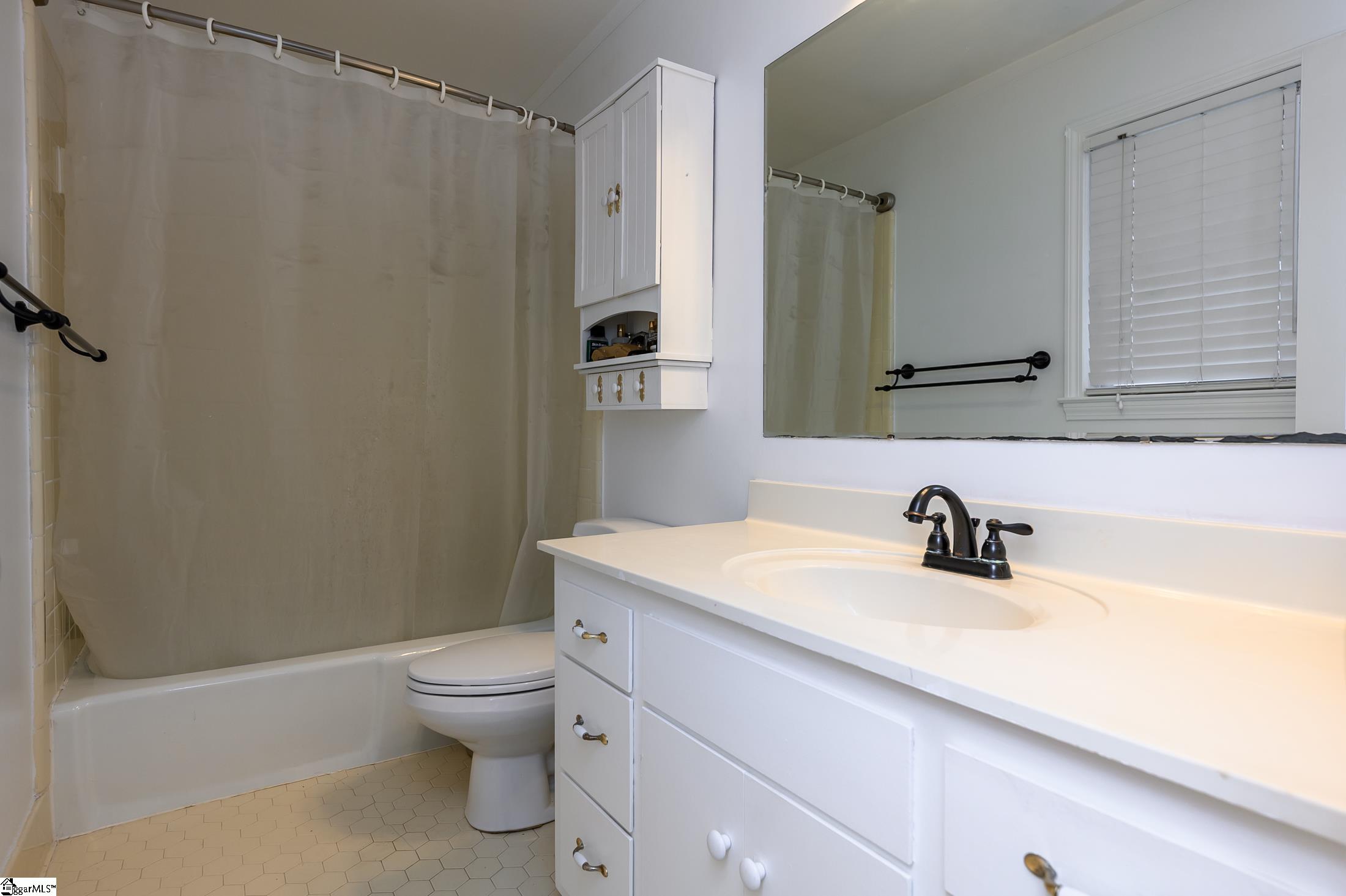 104 Cherokee Road Easley, SC 29642 - Photo 30 of 34