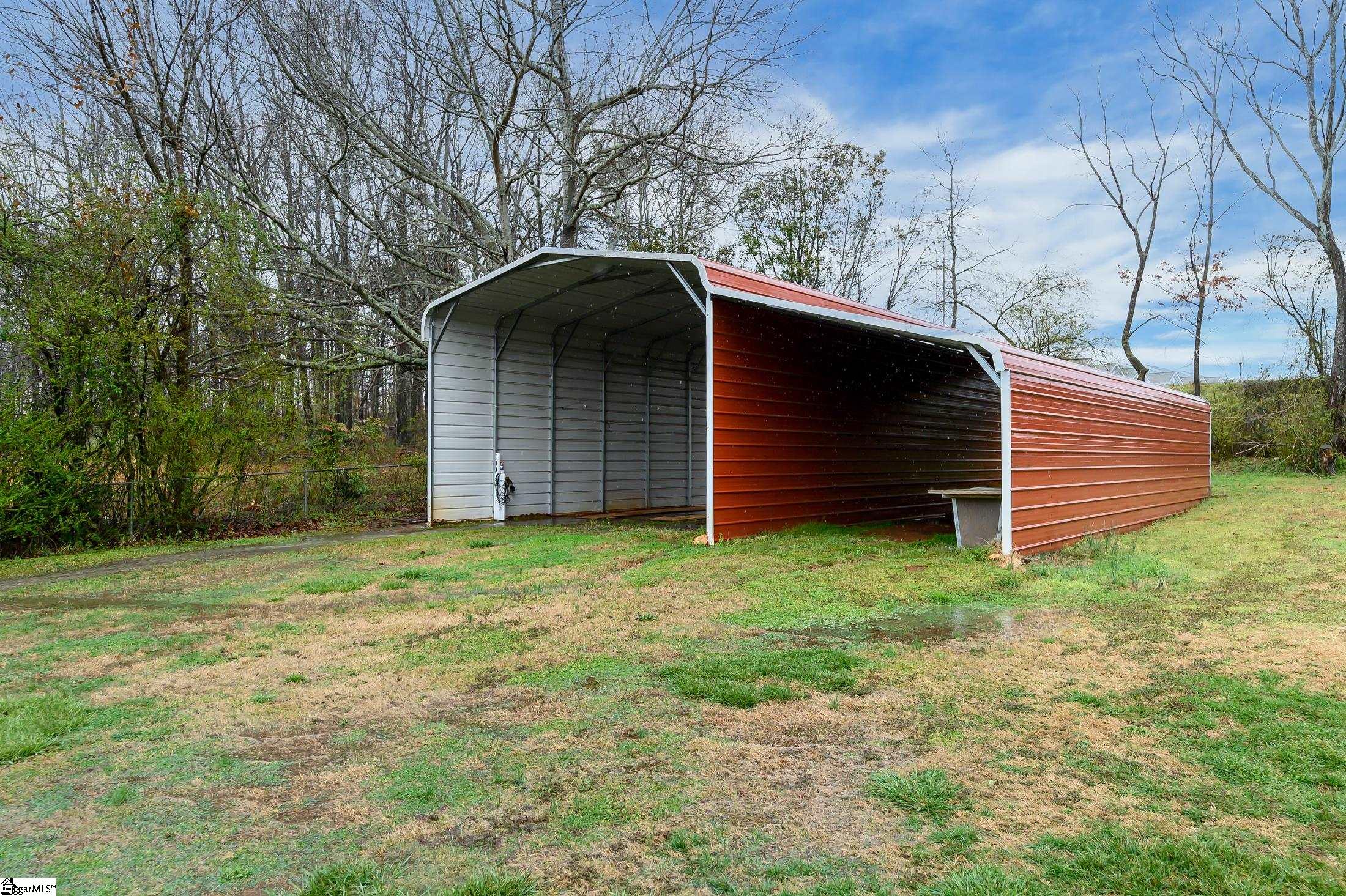 104 Cherokee Road Easley, SC 29642 - Photo 5 of 34
