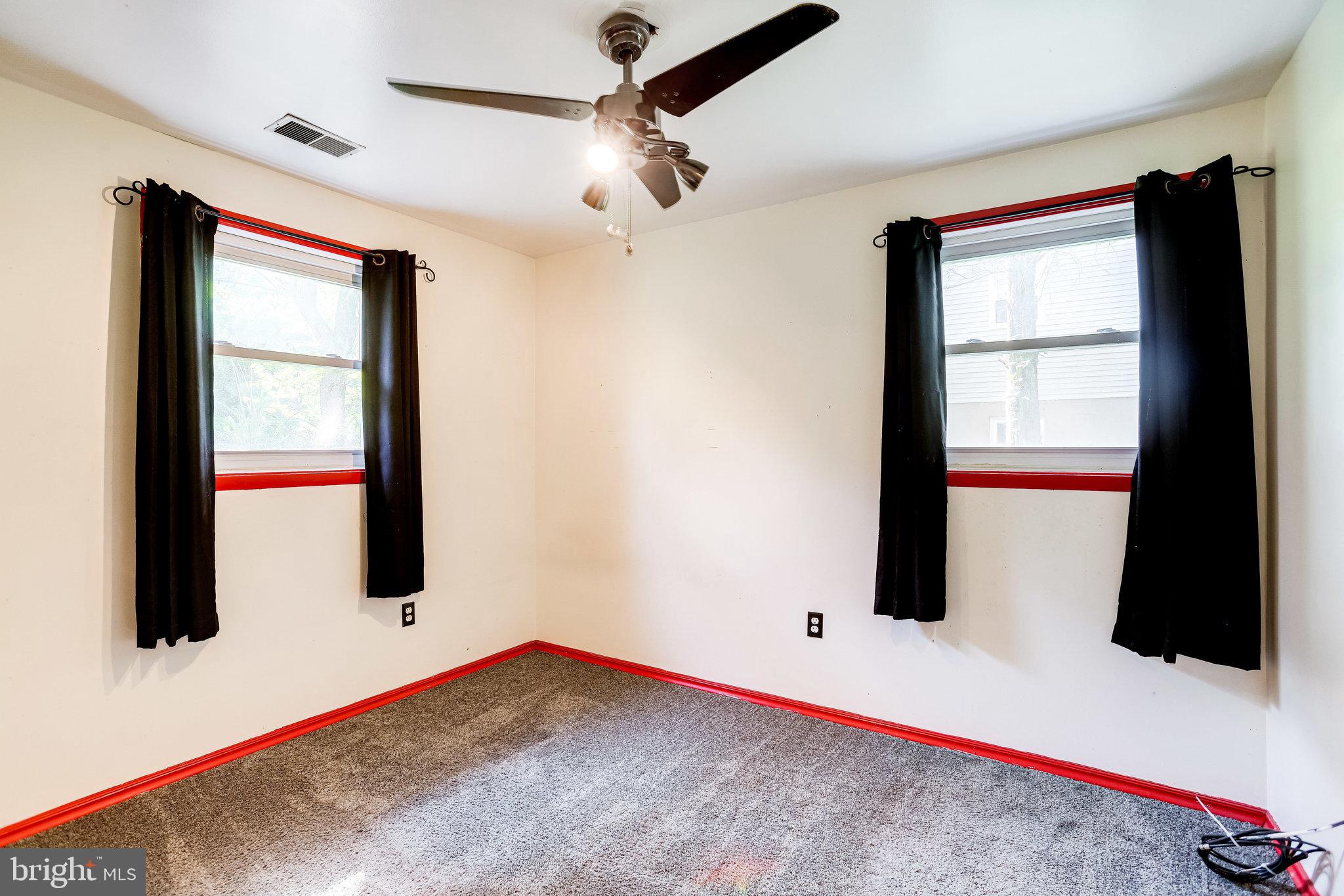 4518 Logmill Road Gainesville, VA 20155 - Photo 39 of 59 Bedroom 5