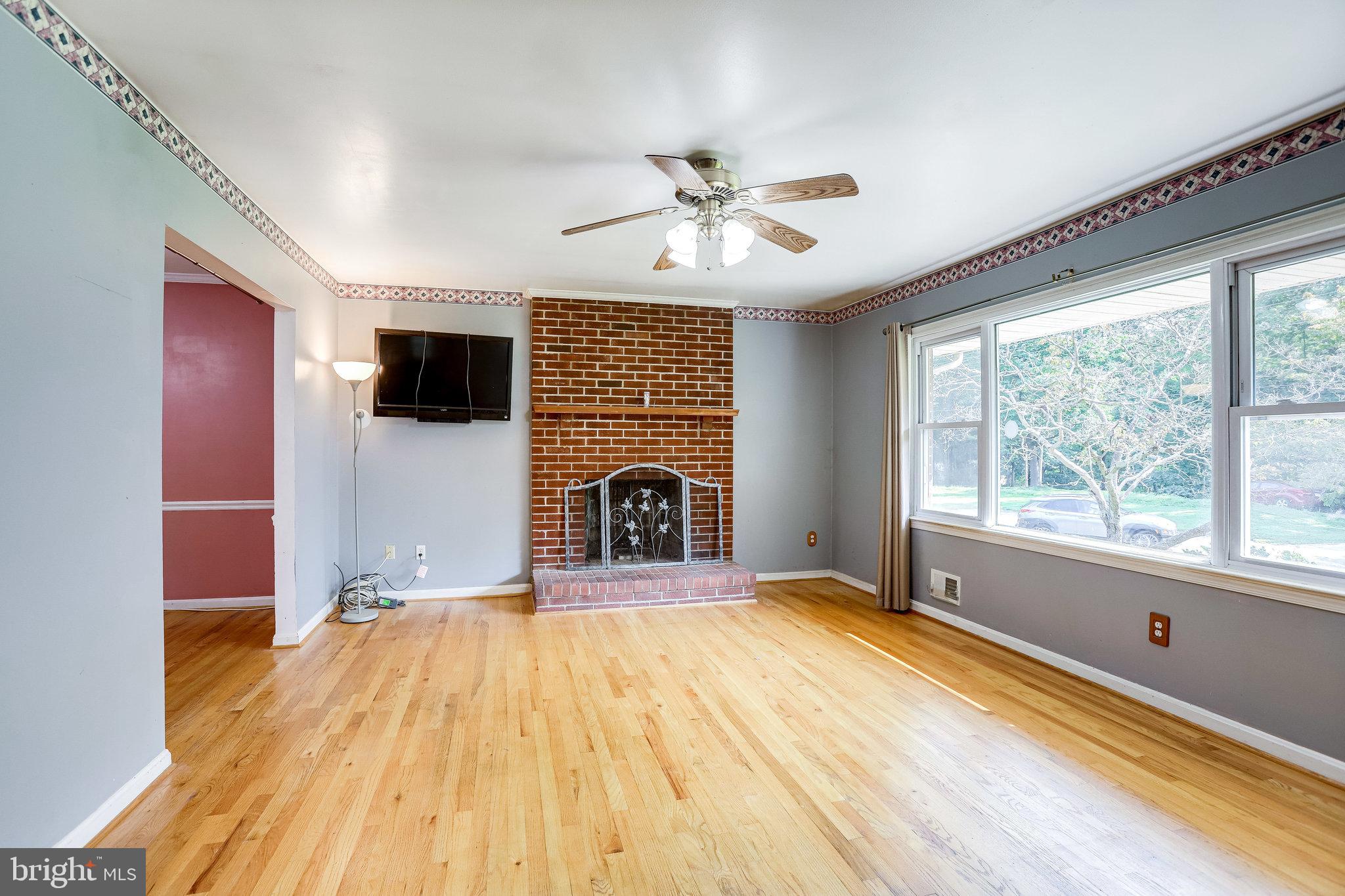 Spacious Living Room