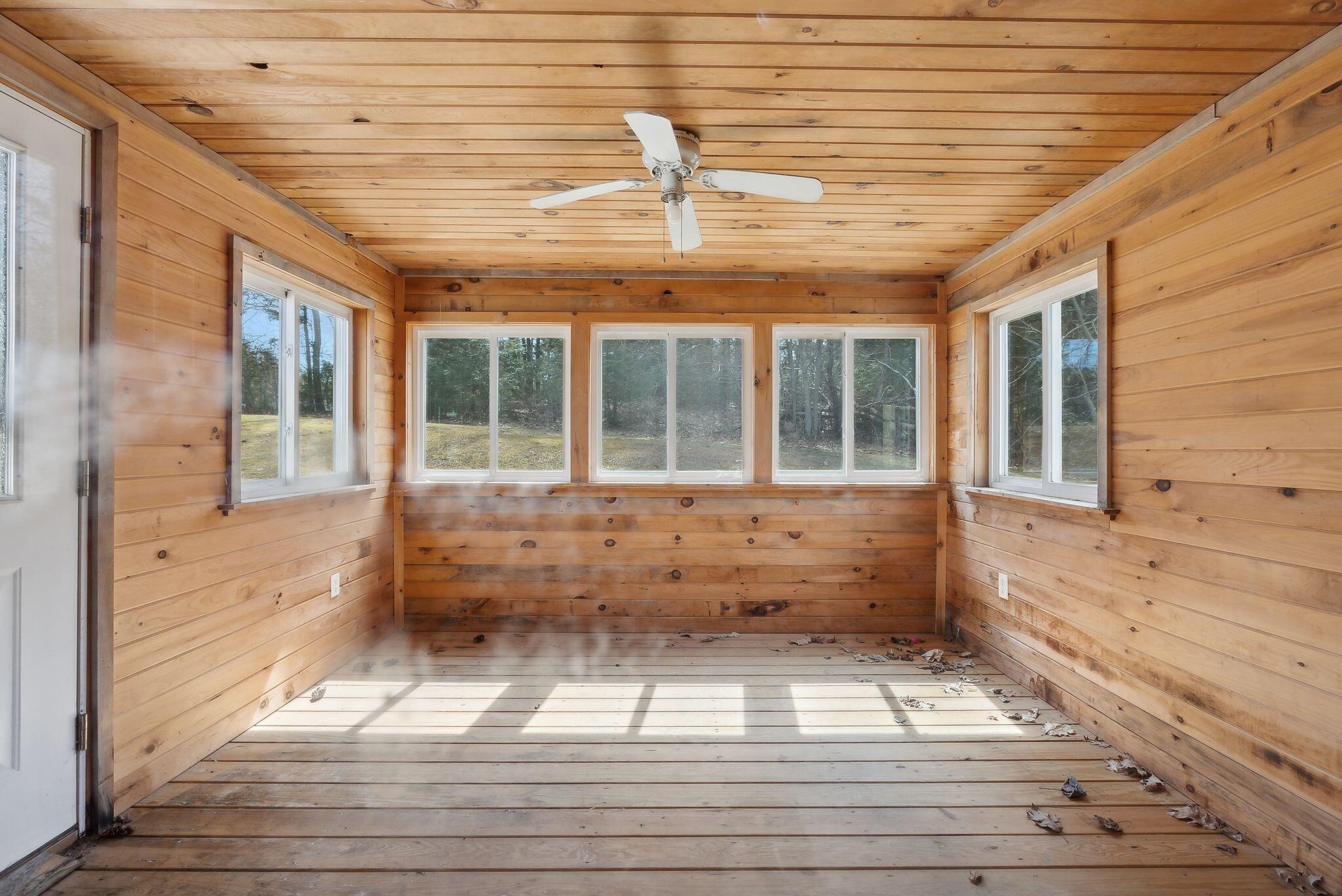 354 Pool Street Biddeford, ME 04005 - Photo 19 of 33 Sunroom