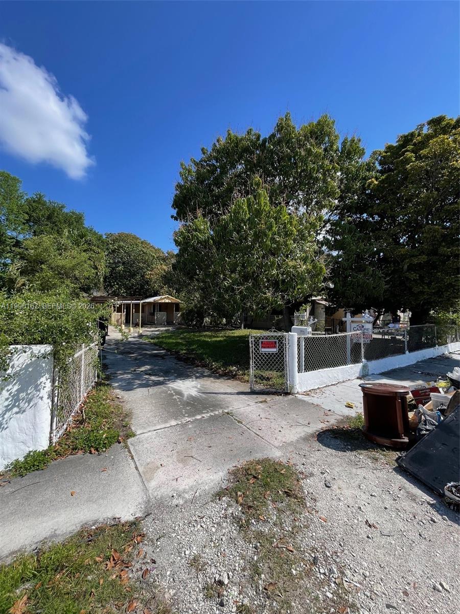 43 Northwest 58th Street Miami, FL 33127 - Photo 2 of 13