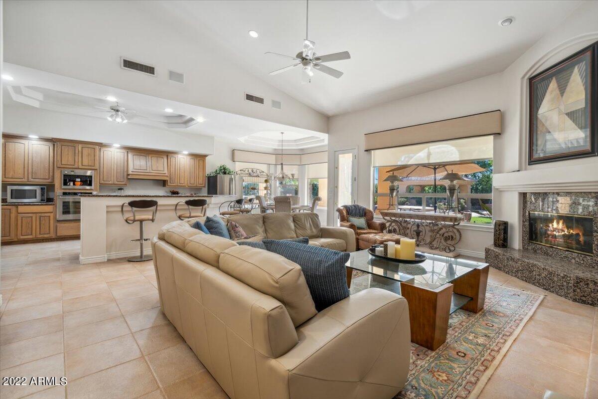 7023 East Doubletree Ranch Road Paradise Valley, AZ 85253 - Photo 9 of 17 30-DSC_3708