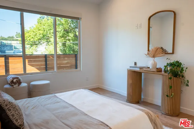 $5,350 | 2218 1/2 Aaron Street, Los Angeles, CA 90026