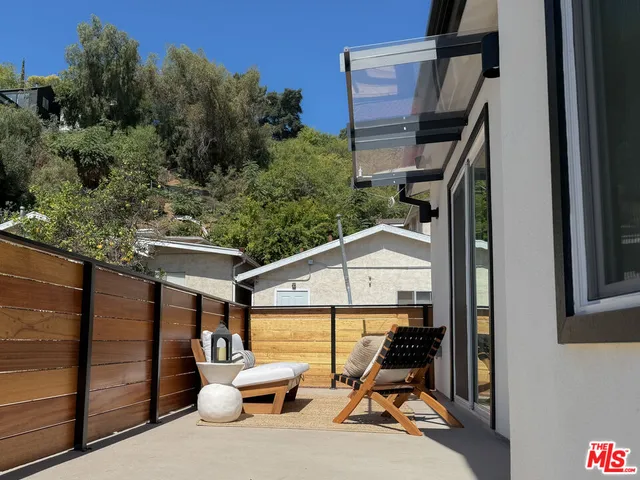 $5,350 | 2218 1/2 Aaron Street, Los Angeles, CA 90026