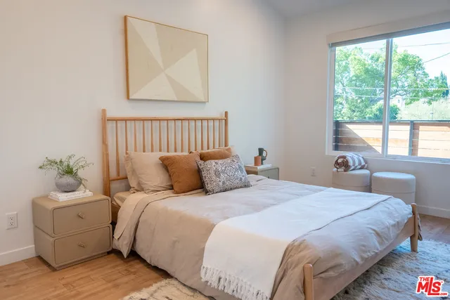 $5,350 | 2218 1/2 Aaron Street, Los Angeles, CA 90026