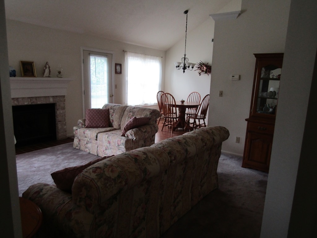 228 Briarwood Trail Decatur, IN 46733 - Photo 4 of 33 Gallery Image 4