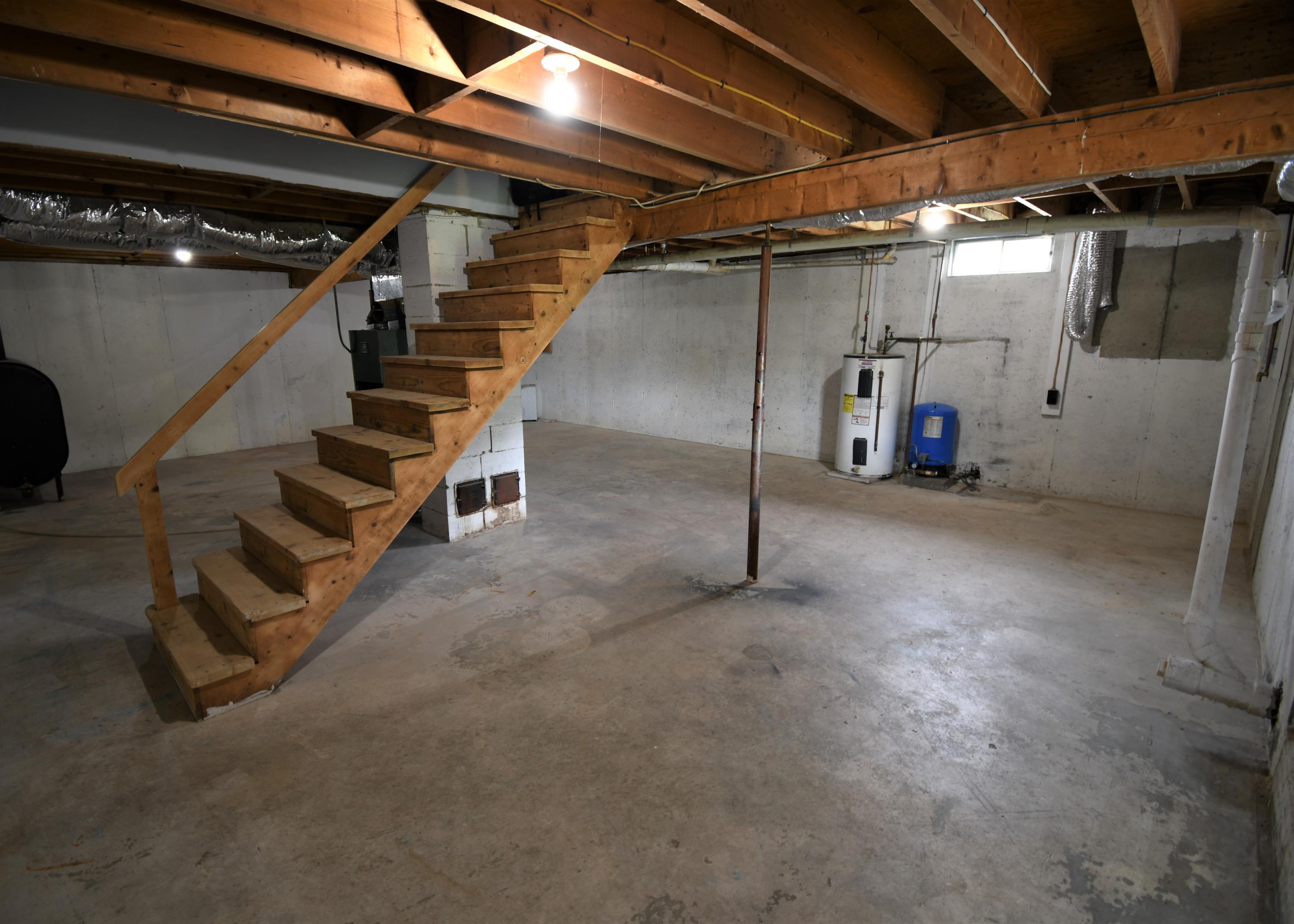 41 Whitten Road Burnham, ME 04922 - Photo 25 of 37 Basement