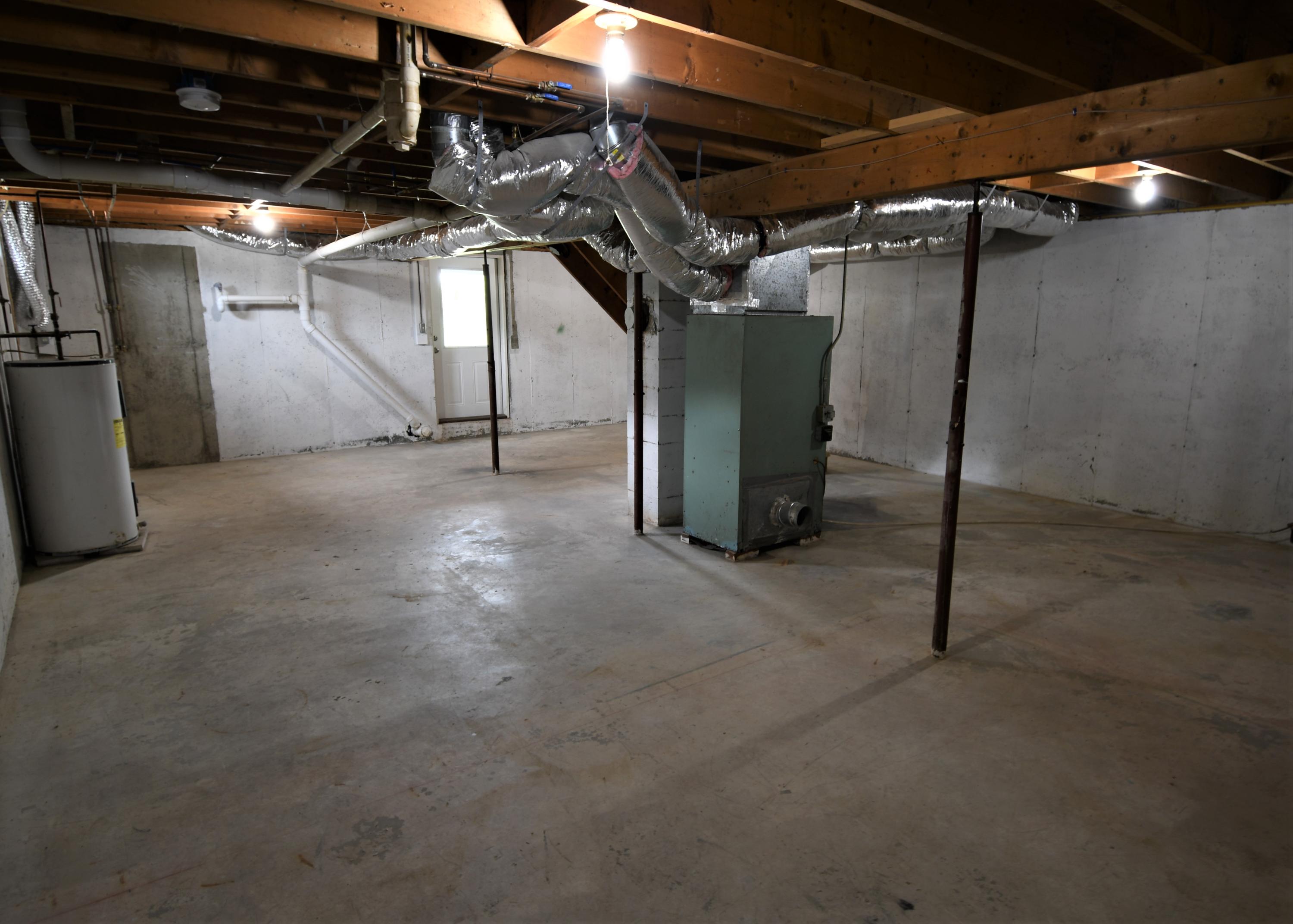 41 Whitten Road Burnham, ME 04922 - Photo 26 of 37 Basement