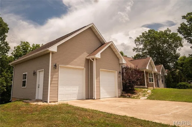 $345,000 | 109 Summit Pass, Waynesville, MO 65583