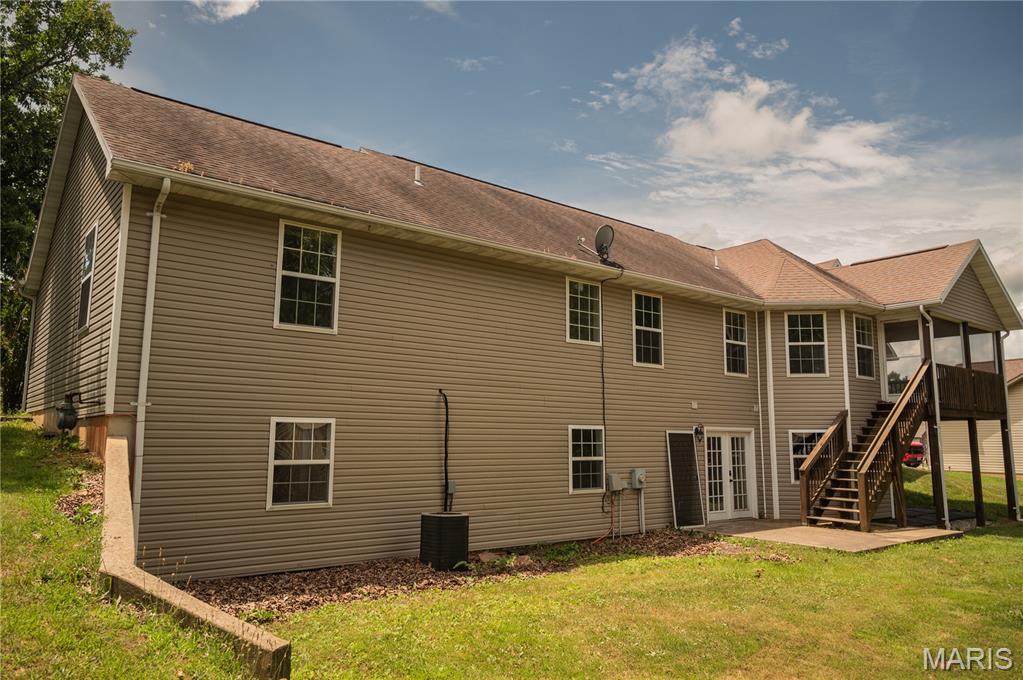 109 Summit Pass Waynesville, MO 65583 - Photo 5 of 50